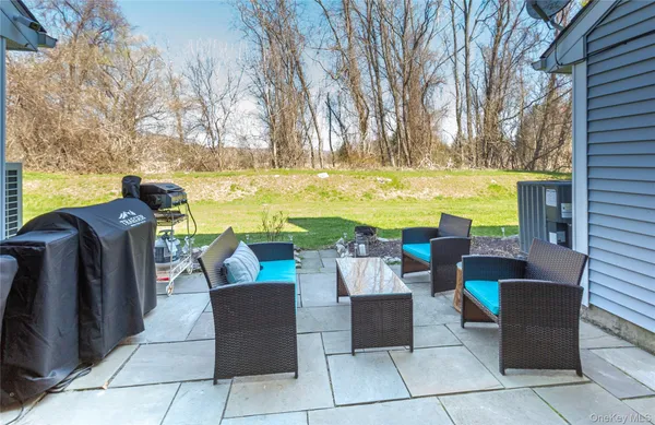 $3,000 | 3 Evergreen Way, Pawling, NY 12564