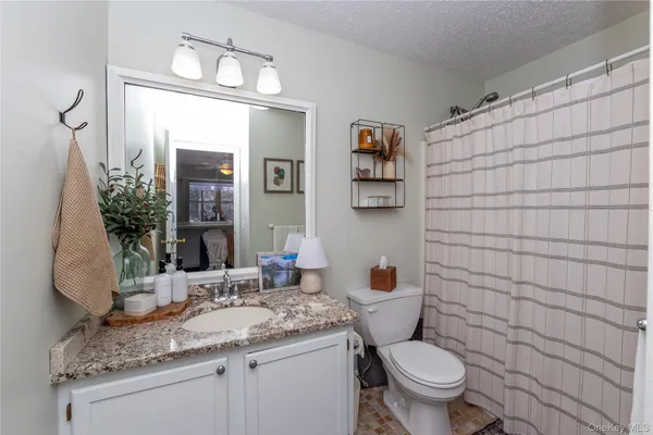 $3,000 | 3 Evergreen Way, Pawling, NY 12564