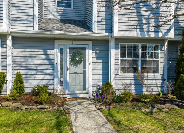 $3,000 | 3 Evergreen Way, Pawling, NY 12564