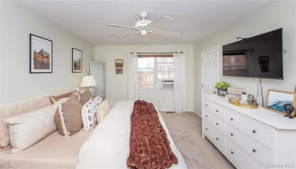 $3,000 | 3 Evergreen Way, Pawling, NY 12564