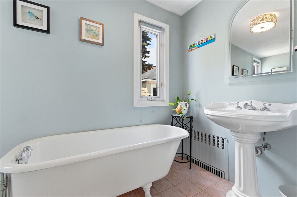 37 Lewis Street Everett, MA 02149 - Photo 12 of 25