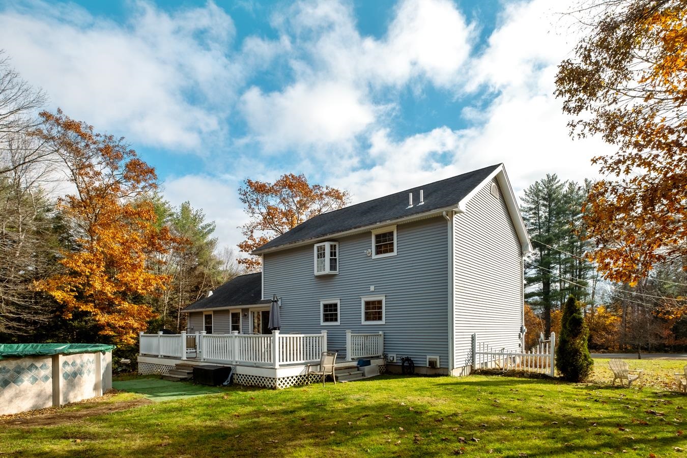 47 Hoit Road Epsom, NH 03234 - Photo 8 of 40