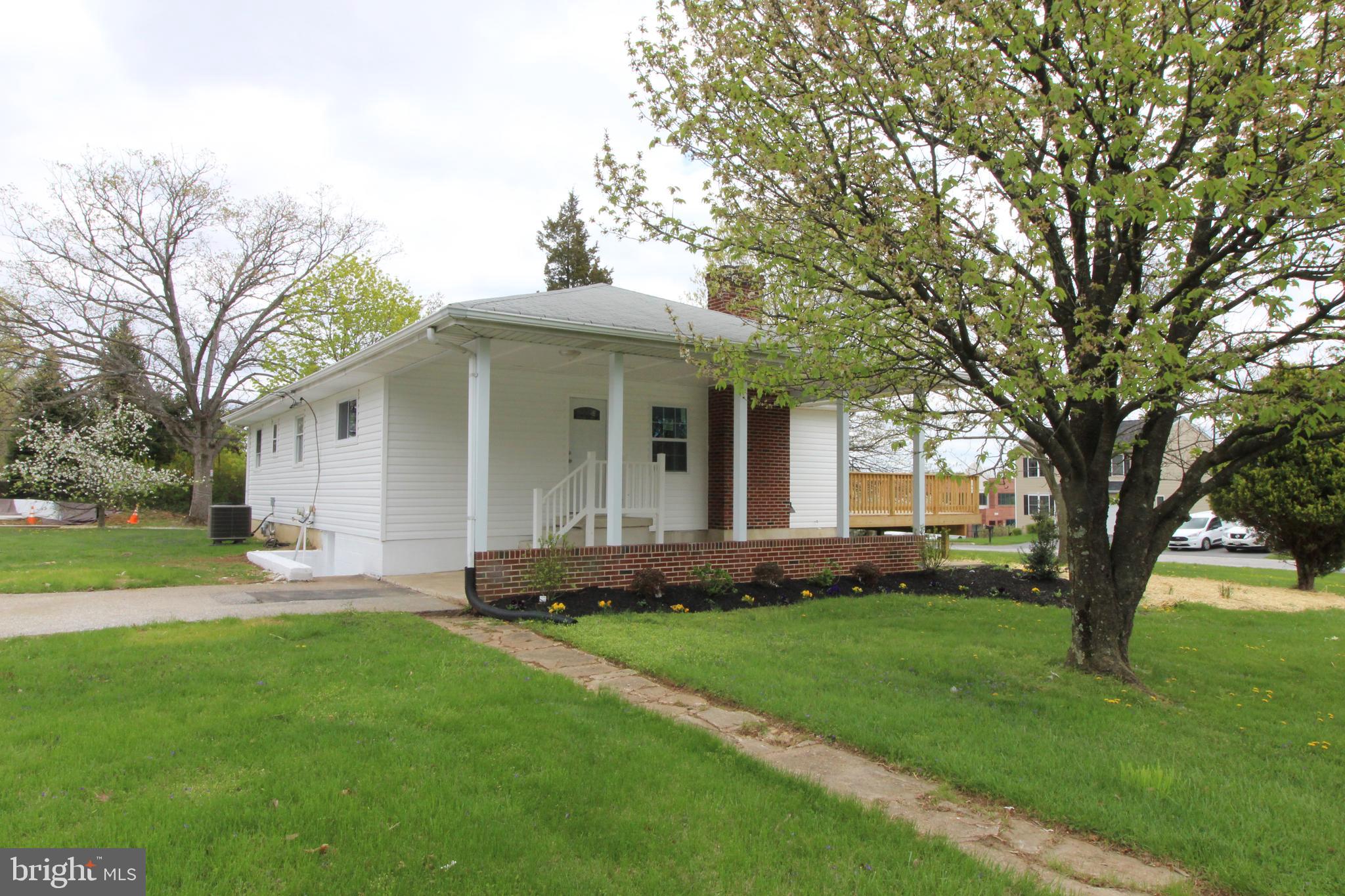 Welcome Home to 7300 Castlemoor Road!