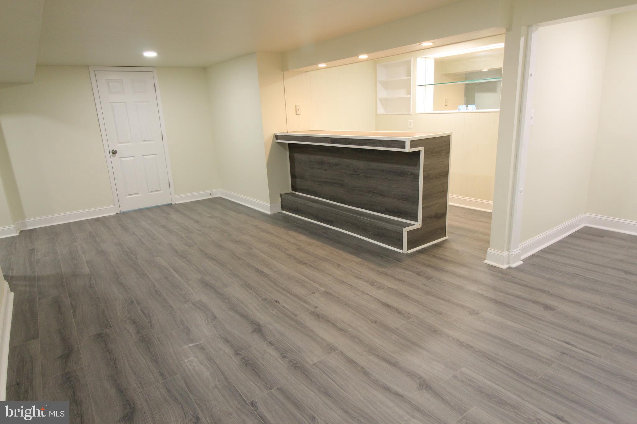 7300 Castlemoor Road Baltimore, MD 21244 - Photo 21 of 40 Family Room