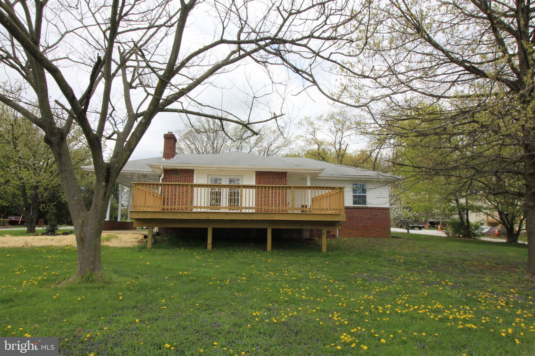 7300 Castlemoor Road Baltimore, MD 21244 - Photo 38 of 40 Side view