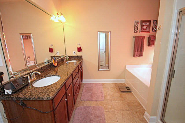 10610 Orkney Way Daphne, AL 36527 - Photo 16 of 20 Master Bath