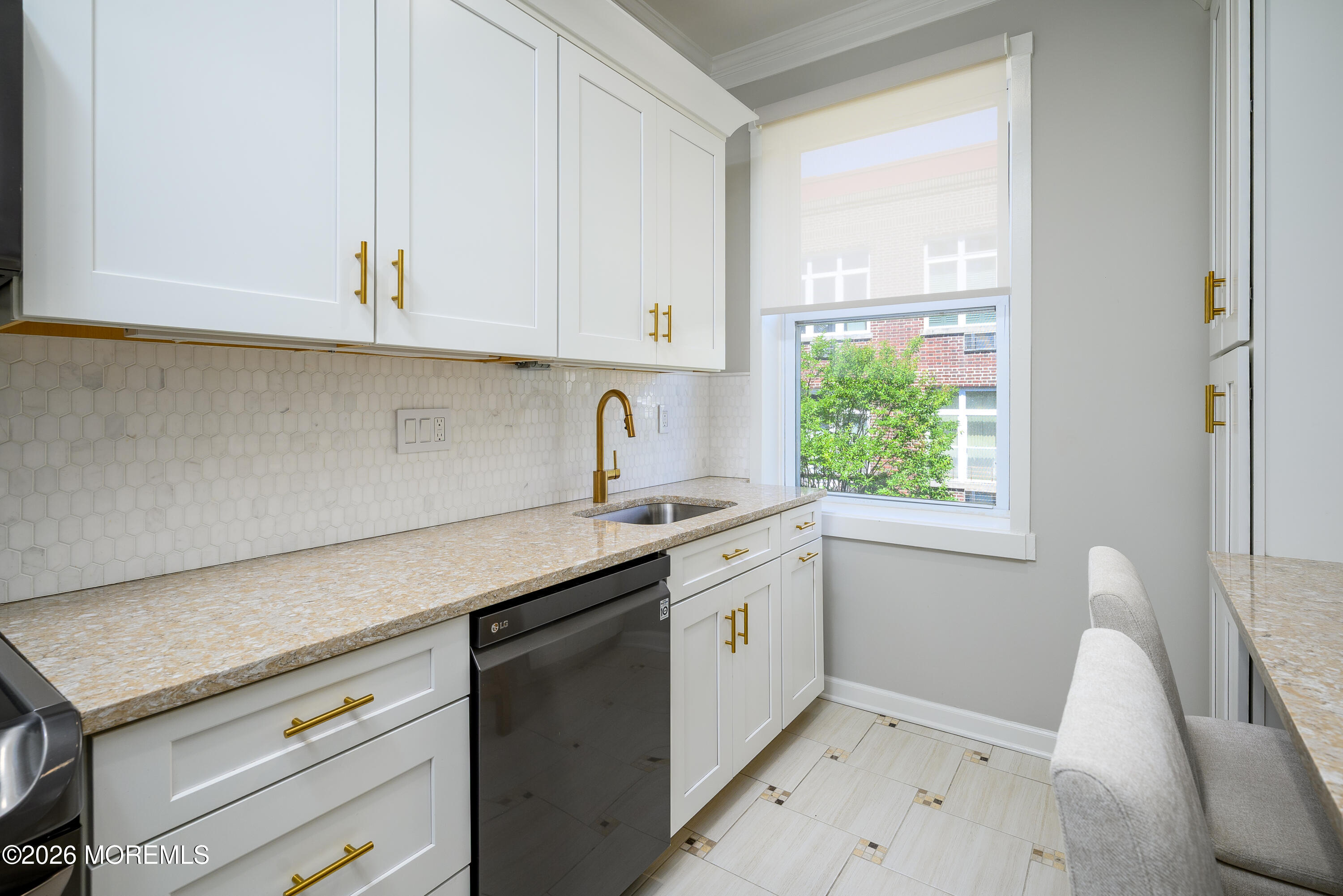 523 Trinity Place, Unit 2DS Westfield, NJ 07090 - Photo 11 of 30 523_Trinity_Pl-8