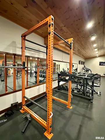 $439,900 | 20 Ashley Lane, Casey, IL 62420