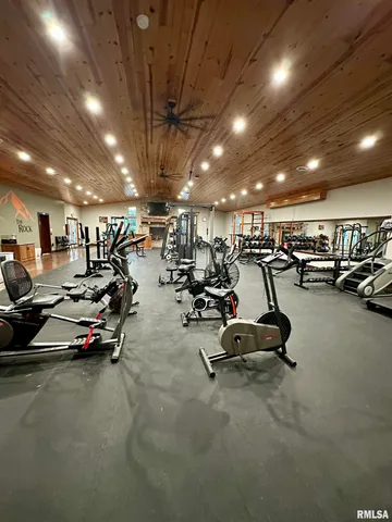 $439,900 | 20 Ashley Lane, Casey, IL 62420