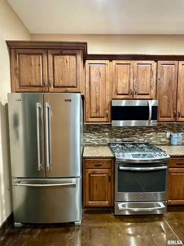 $439,900 | 20 Ashley Lane, Casey, IL 62420