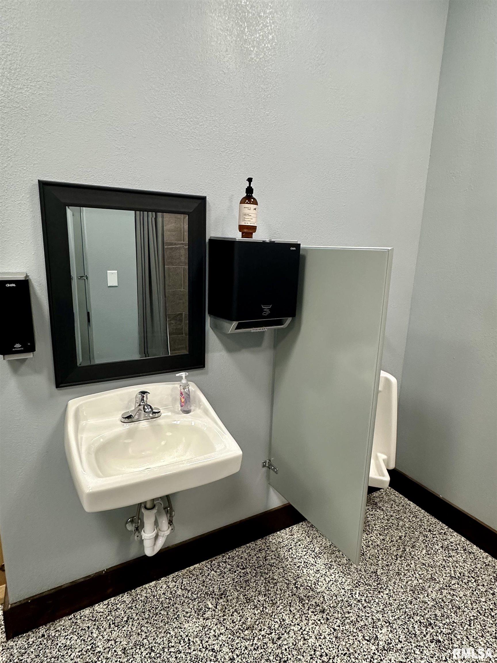 20 Ashley Lane Casey, IL 62420 - Photo 48 of 98