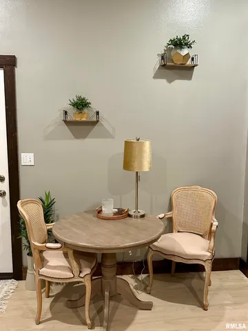 $439,900 | 20 Ashley Lane, Casey, IL 62420