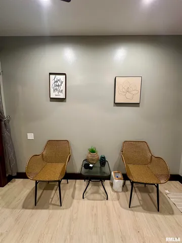 $439,900 | 20 Ashley Lane, Casey, IL 62420