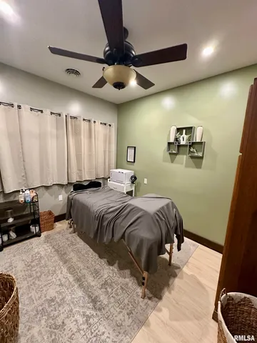 $439,900 | 20 Ashley Lane, Casey, IL 62420