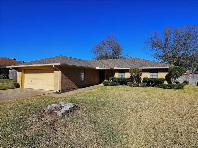 $185,000 | 1103 La Villeta Street, Mexia, TX 76667