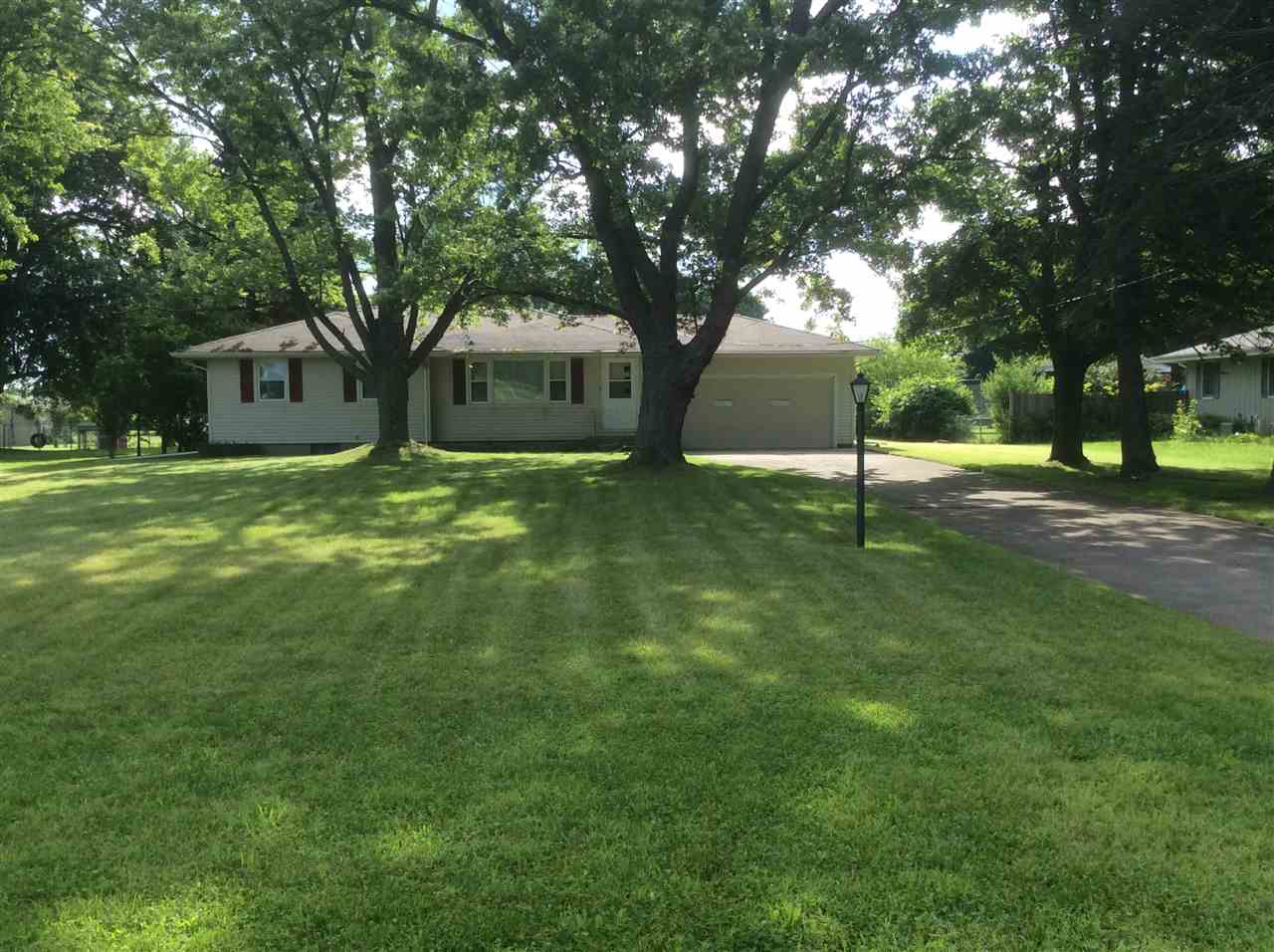 58780 Elm Road Mishawaka, IN 46544 - Photo 1 of 15 Gallery Image 1
