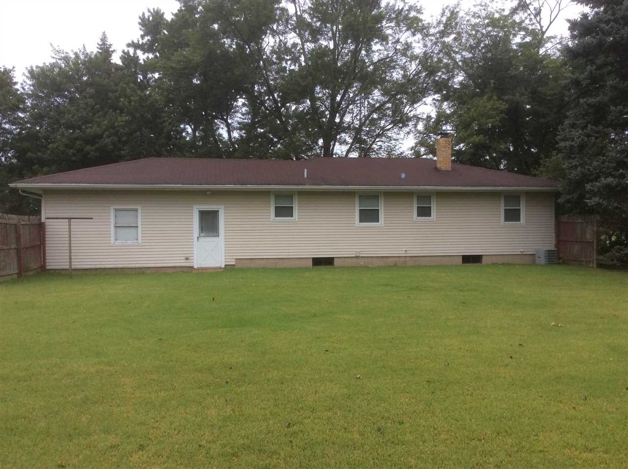 58780 Elm Road Mishawaka, IN 46544 - Photo 2 of 15 Gallery Image 2