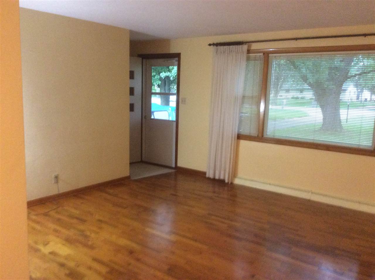 58780 Elm Road Mishawaka, IN 46544 - Photo 3 of 15 Gallery Image 3
