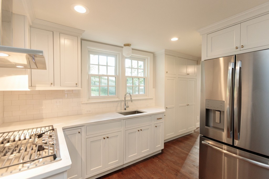 7 Alba Road Wellesley, MA 02481 - Photo 6 of 18
