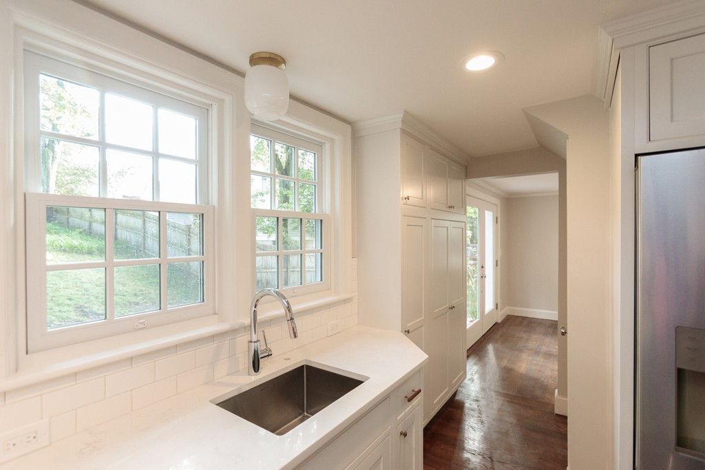 7 Alba Road Wellesley, MA 02481 - Photo 8 of 18