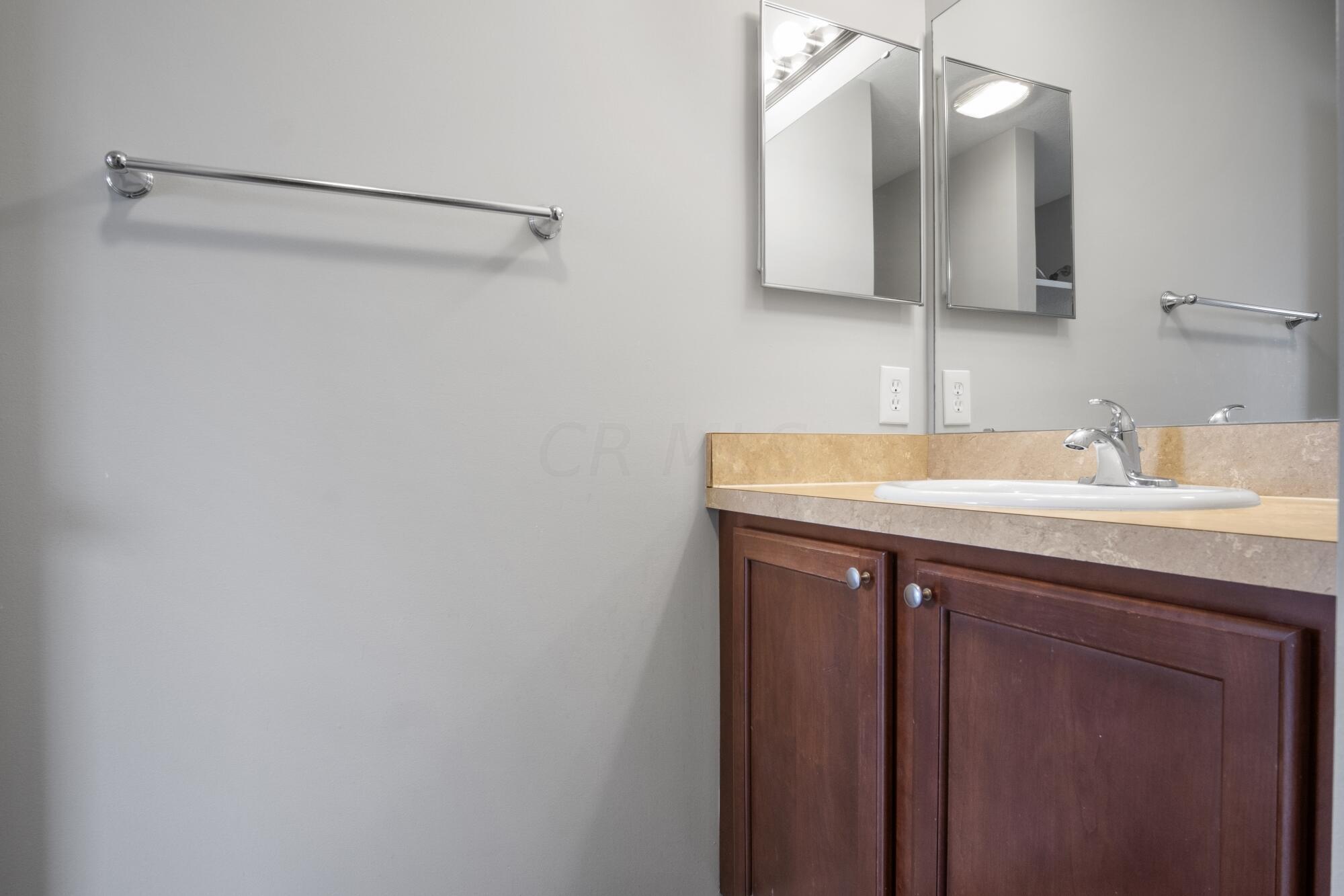 587 Lazelle Road Westerville, OH 43081 - Photo 19 of 25 024-587 Lazelle Rd
