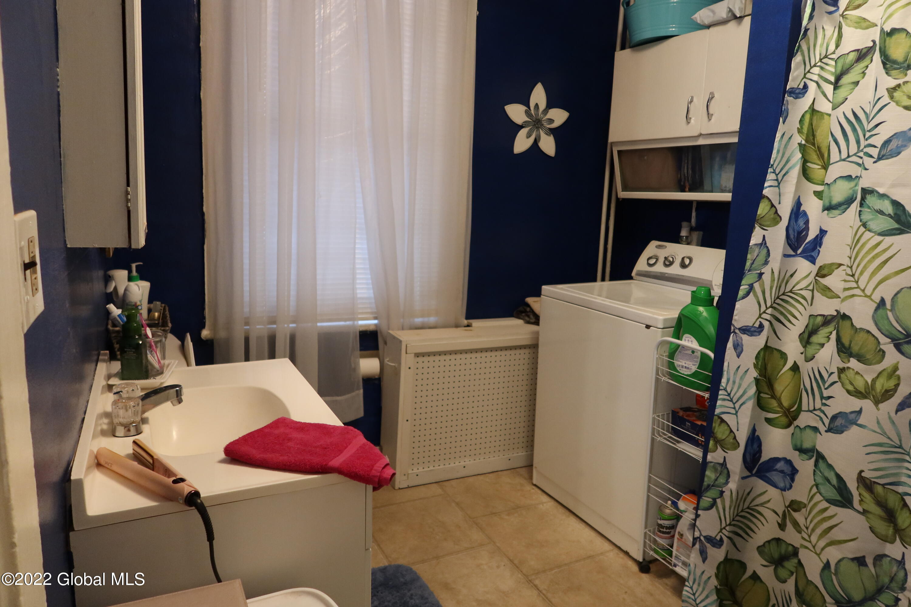 925 Broadway Rensselaer, NY 12144 - Photo 18 of 36 84AF1408-DD2E-4B5C-8FE6-63C88BE7C31A