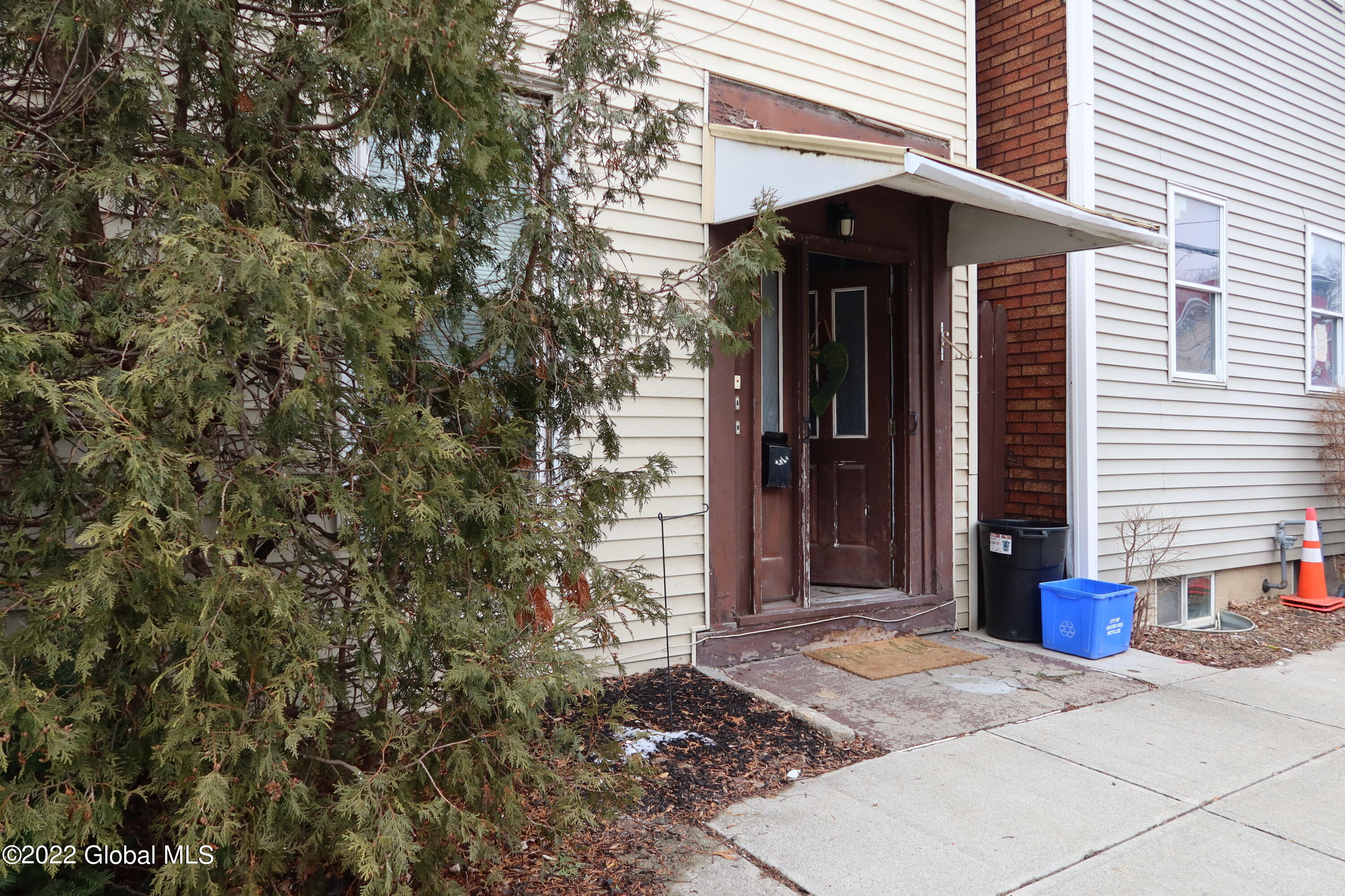 925 Broadway Rensselaer, NY 12144 - Photo 4 of 36 0BEA303A-E1F9-4F5A-9204-06D3B2DD393E