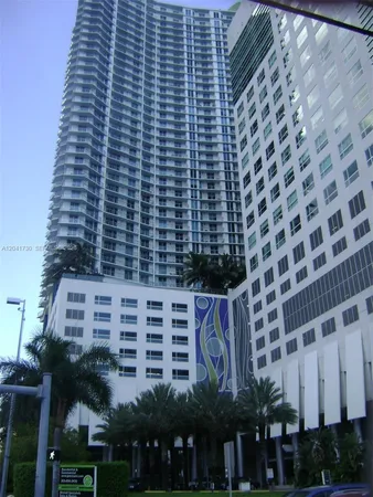 $2,950 | 185 Southwest 7th Street, Unit 2104, Miami, FL 33130