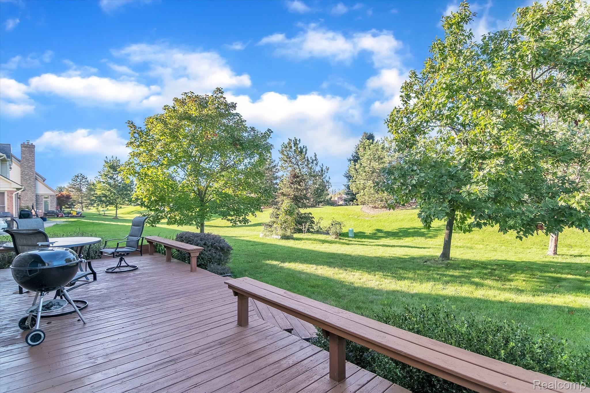 46474 Mornington Road Canton, MI 48188 - Photo 38 of 41 39-46474-Mornington-Rd-WindowStill-Real-Estate-Photography-39.jpg