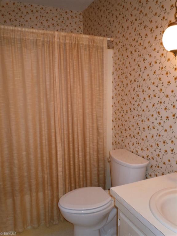 5108 Cobblestone Road Winston-Salem, NC 27106 - Photo 14 of 20 Gallery Image 14