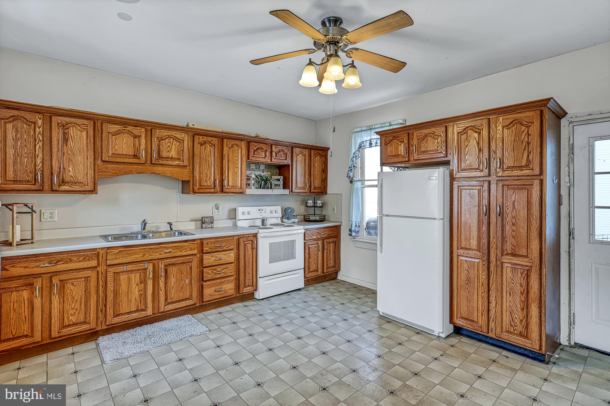 1837 Walnut Bottom Road Newville, PA 17241 - Photo 5 of 27 Gallery Image 5