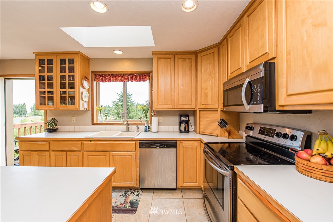 4091 Blue Mountain Road Port Angeles, WA 98362 - Photo 6 of 25 Gallery Image 6