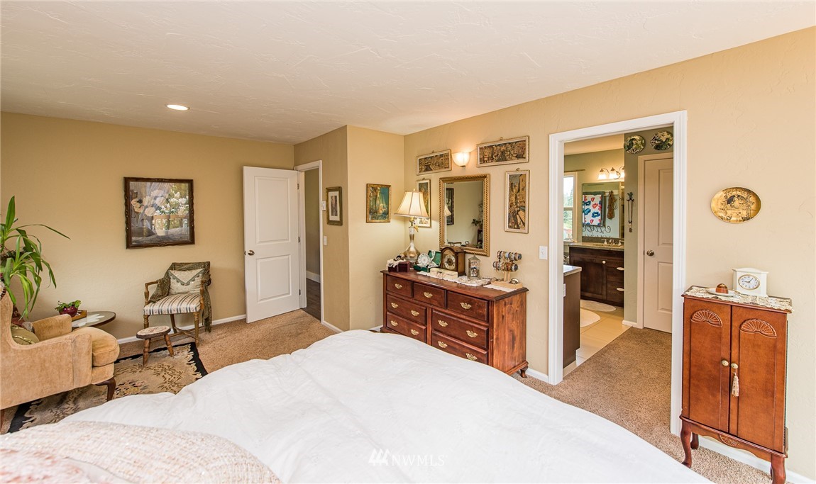 4091 Blue Mountain Road Port Angeles, WA 98362 - Photo 10 of 25 Gallery Image 10