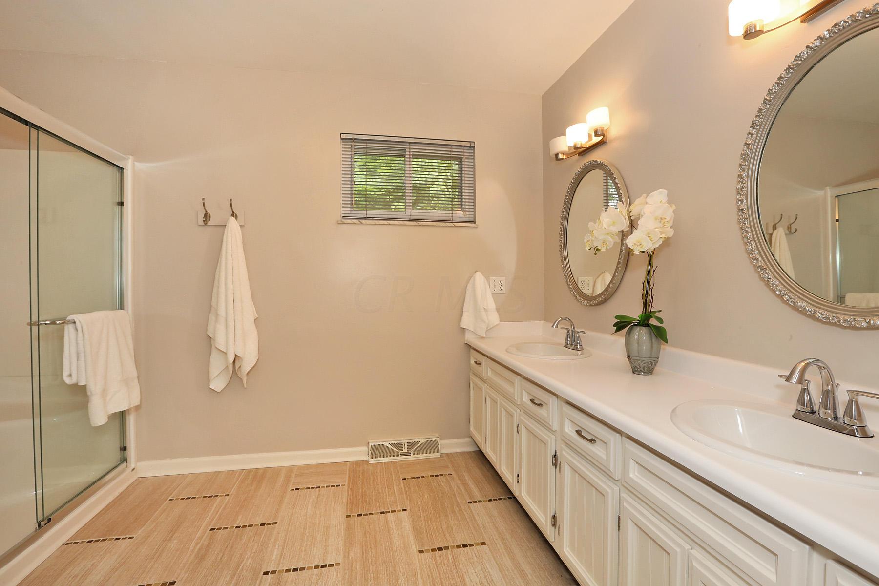 352 Schrock Road Worthington, OH 43085 - Photo 19 of 25