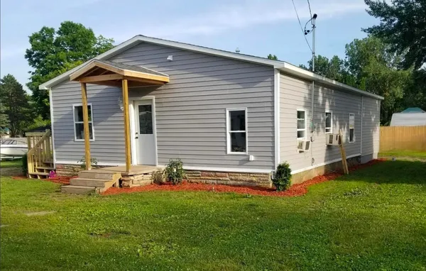 $165,000 | 307 Pearl Street, Crystal, MI 48818