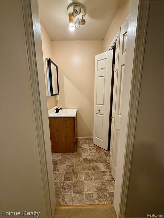 620 Carpenter Road Flushing, MI 48433 - Photo 18 of 38
