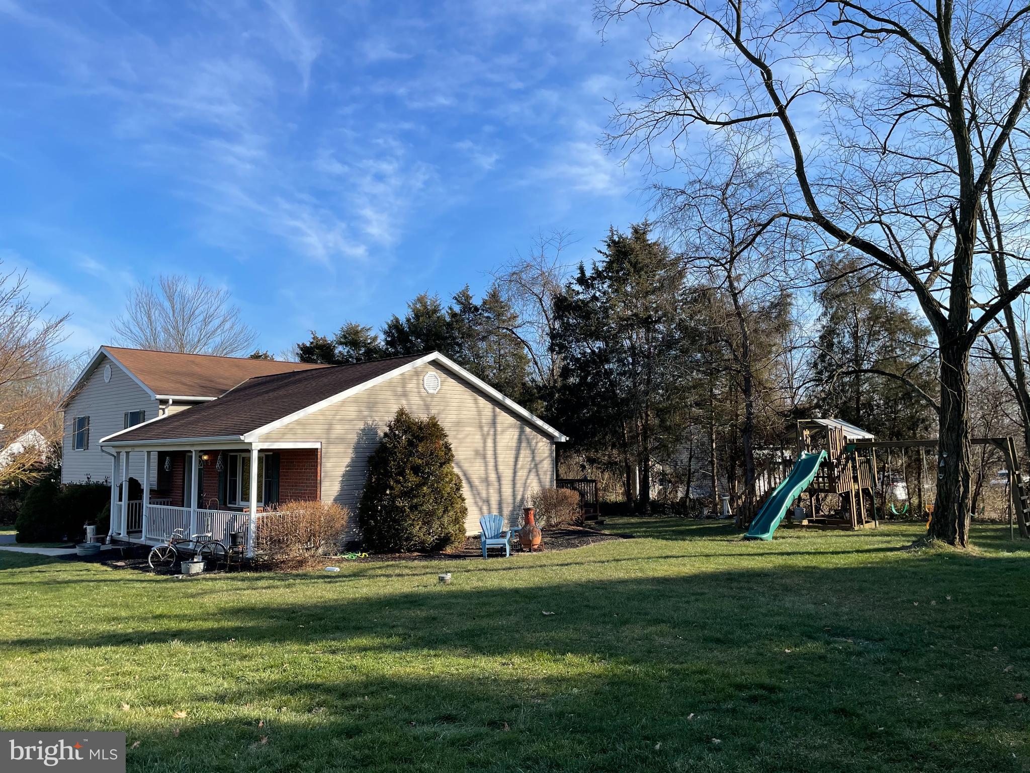 215 Montclair Road Gettysburg, PA 17325 - Photo 4 of 26