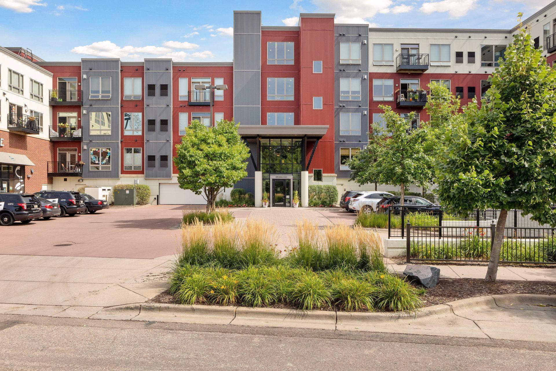 240 Spring Street, Unit 203 St. Paul, MN 55102 - Photo 1 of 34