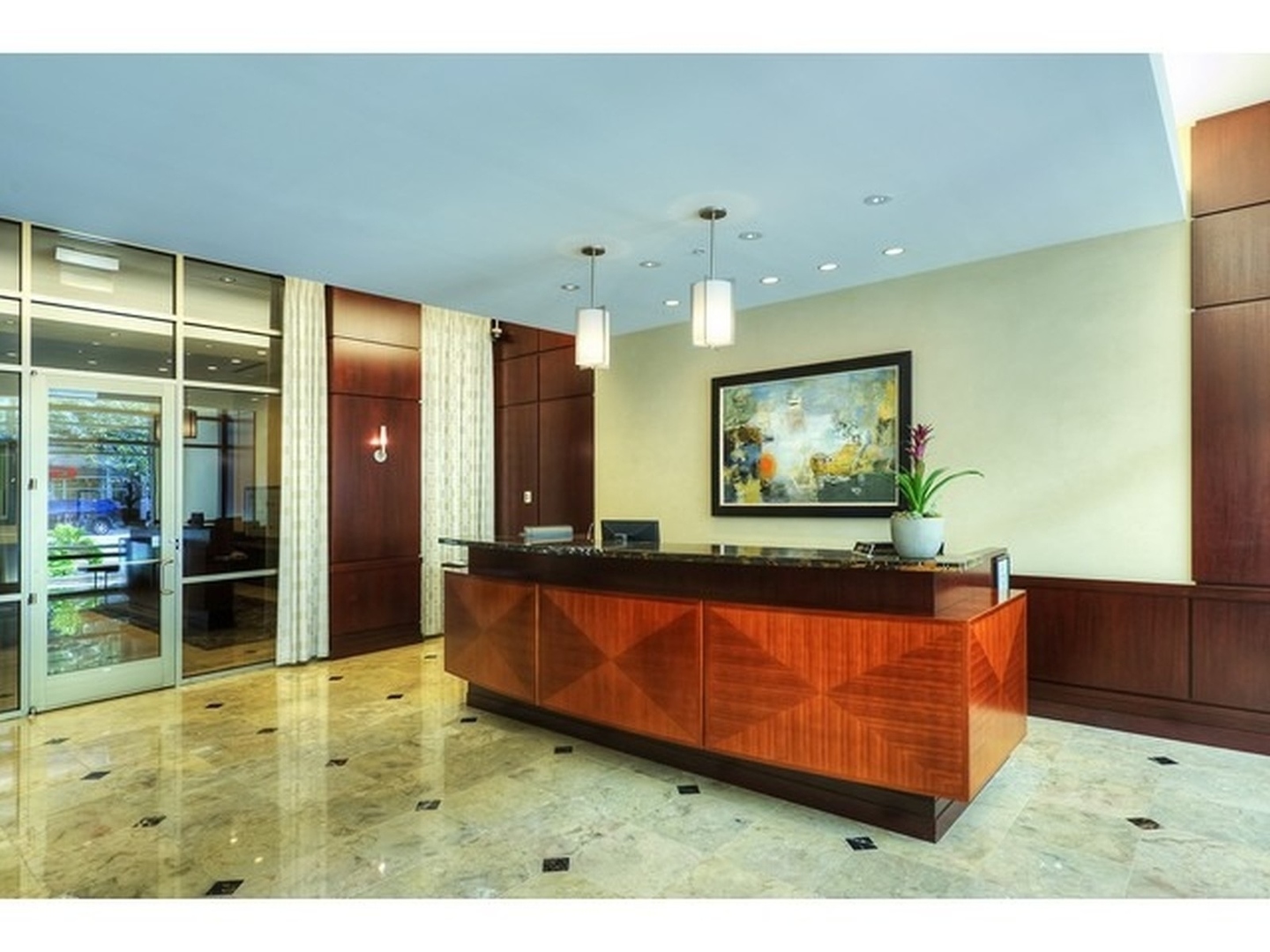 807 Davis Street, Unit 311 Evanston, IL 60201 - Photo 12 of 22