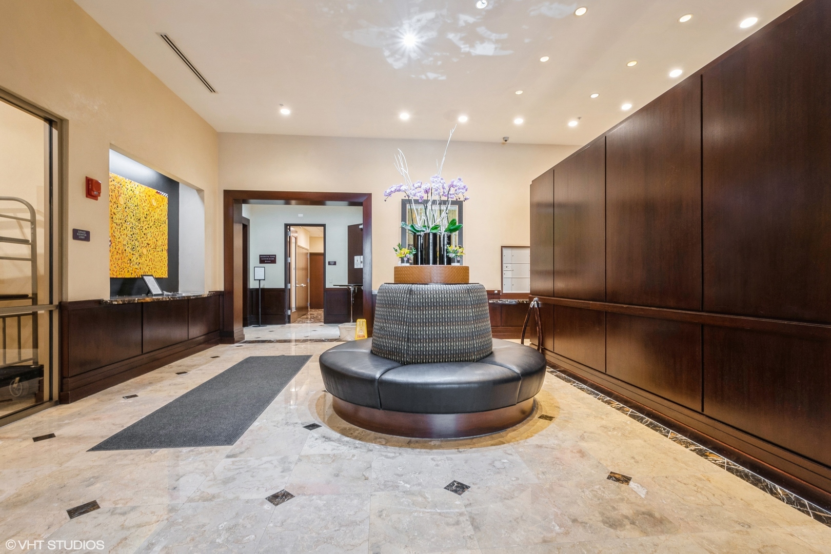 807 Davis Street, Unit 311 Evanston, IL 60201 - Photo 14 of 22