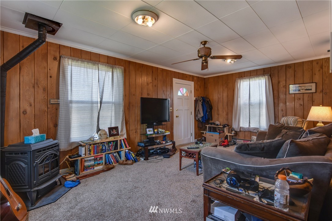 9320 Thomle Road Stanwood, WA 98292 - Photo 4 of 13 Gallery Image 4
