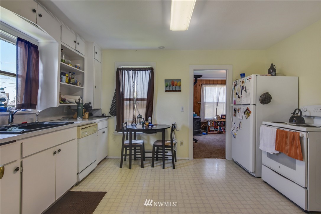 9320 Thomle Road Stanwood, WA 98292 - Photo 7 of 13 Gallery Image 7