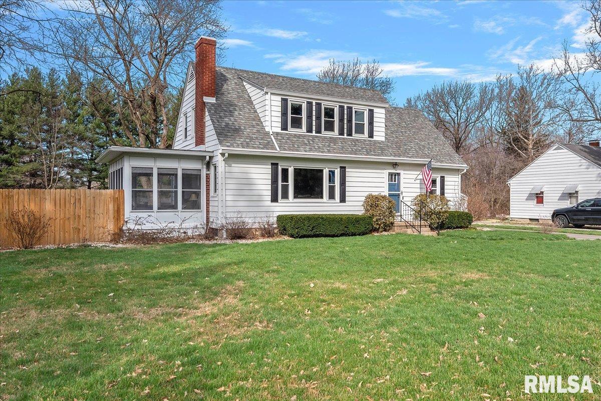 437 North Walnut Street Rochester, IL 62563 - Photo 3 of 47