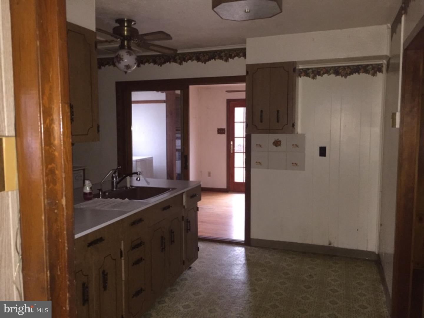 420 Poplar Road Riegelsville, PA 18077 - Photo 5 of 24