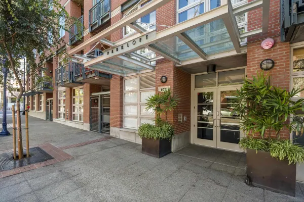 $5,800 | 877 Island Avenue, Unit 907, San Diego, CA 92101
