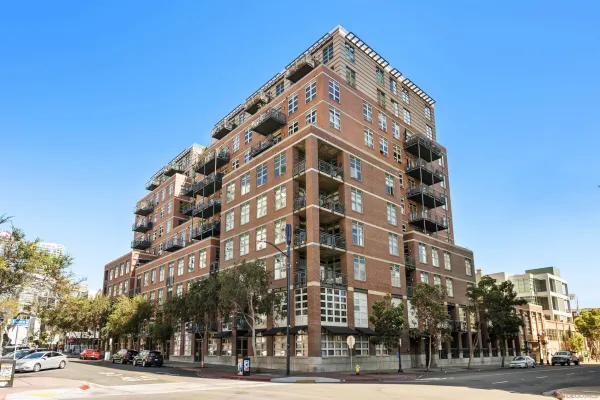 $5,800 | 877 Island Avenue, Unit 907, San Diego, CA 92101