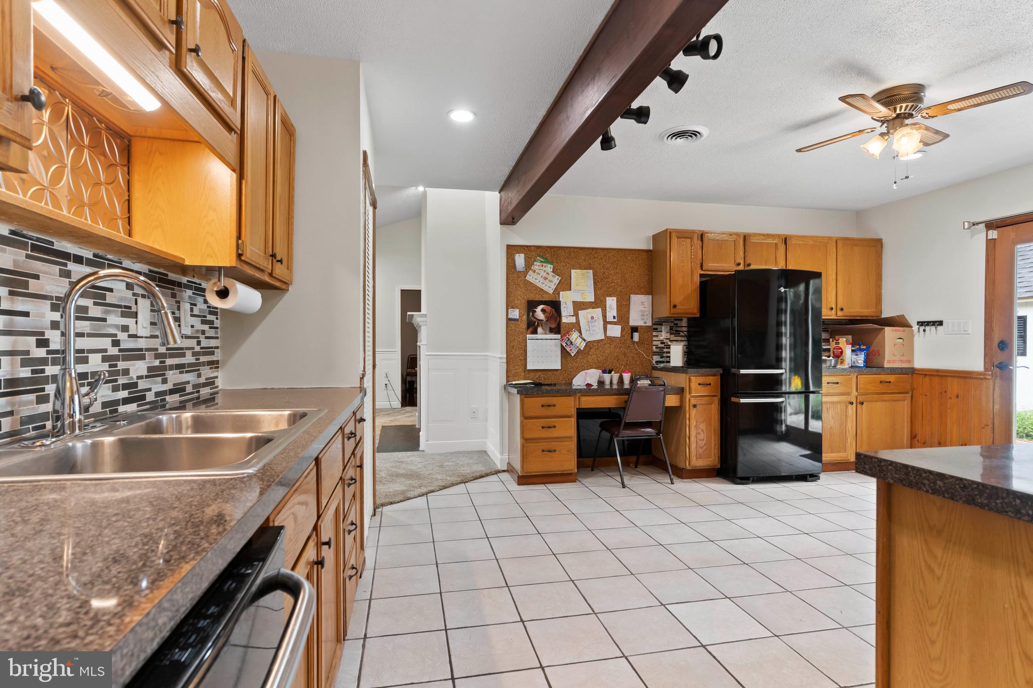 1713 Laurel Road Harrisburg, PA 17112 - Photo 13 of 27 Gallery Image 13