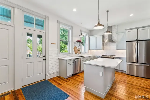 $499,900 | 4231 Norfolk Avenue, St. Louis, MO 63110