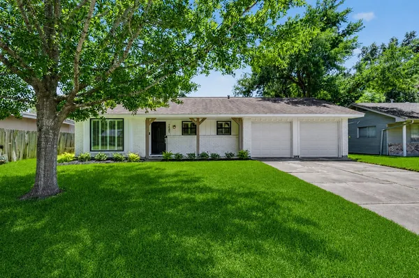 $324,000 | 7007 Sharpview Drive, Houston, TX 77074