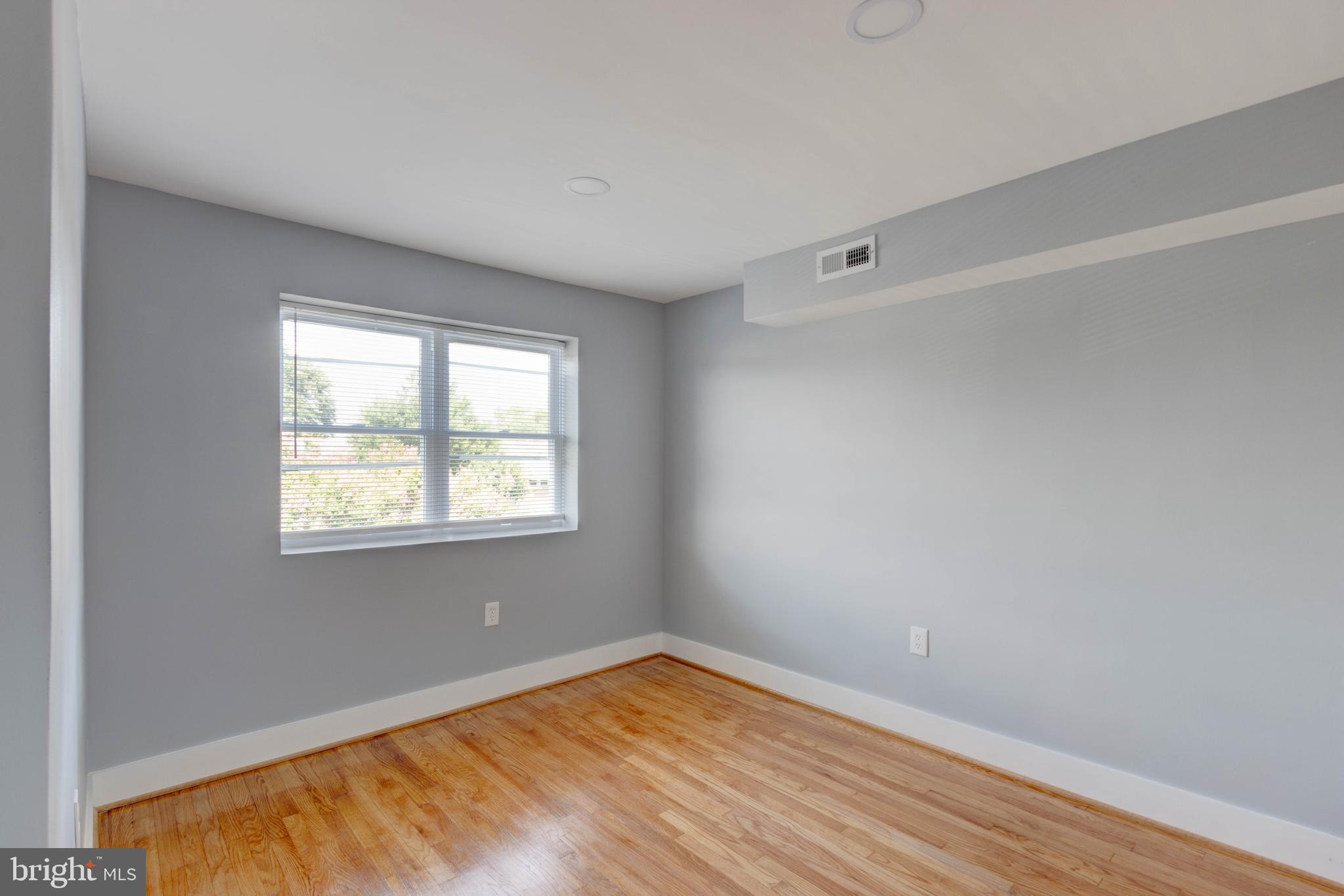 147 West Meadow Road Brooklyn, MD 21225 - Photo 28 of 33